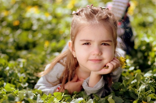 adorable-beautiful-child-265957.jpg